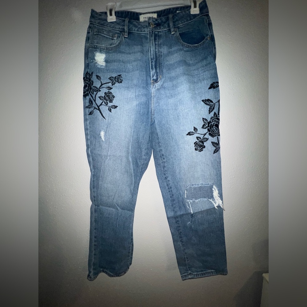 pacsun flower decal mom jeans